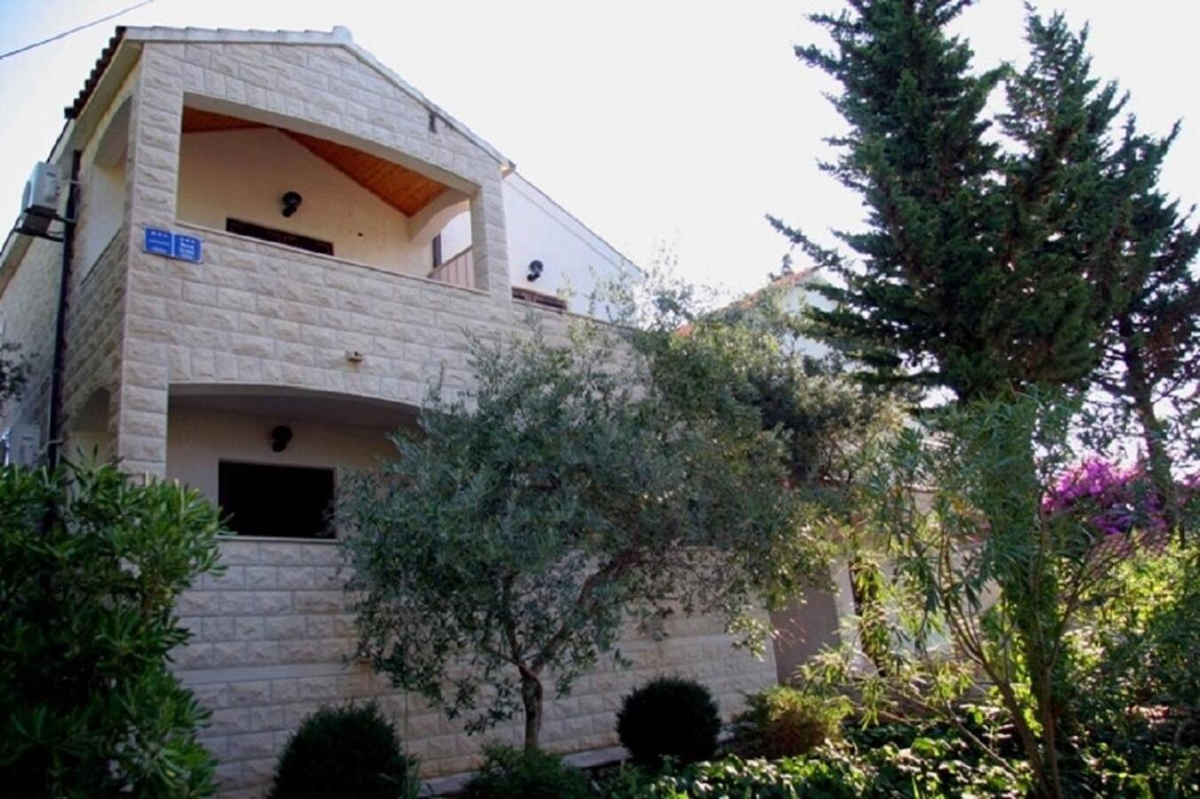 Apartments Demar Splitska Exterior foto