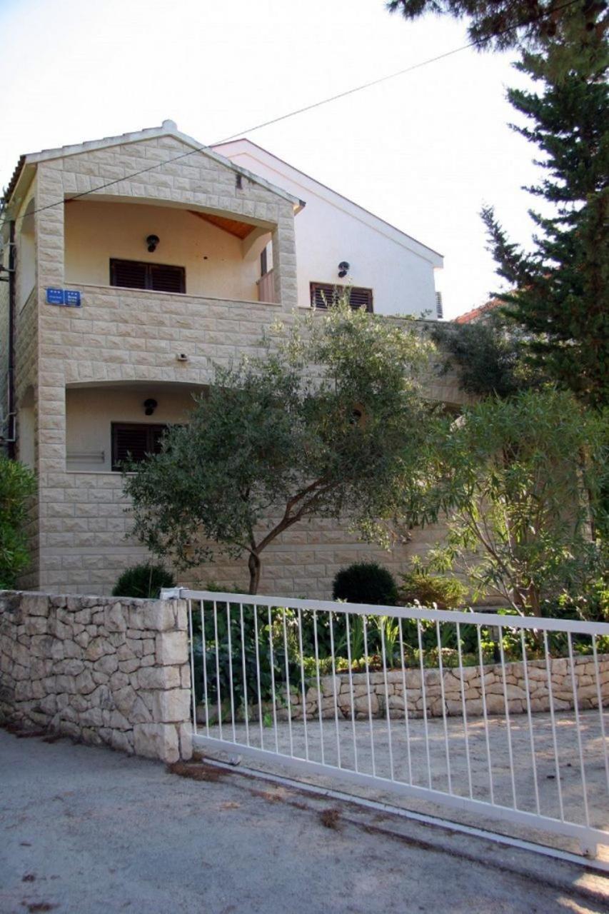 Apartments Demar Splitska Exterior foto